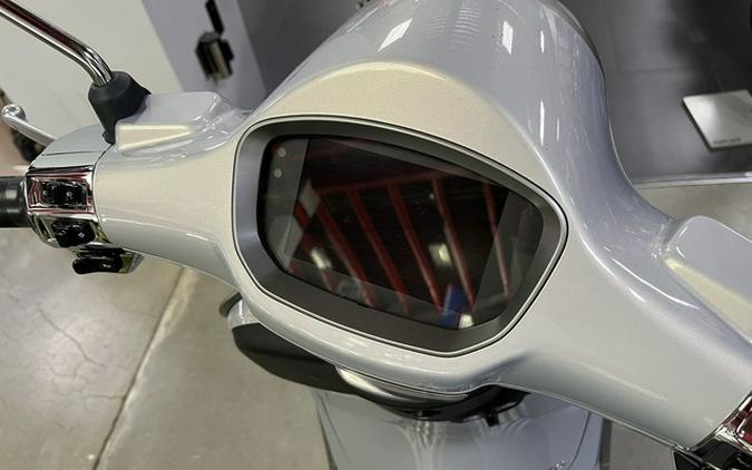 2025 Vespa Primavera 150 Tech