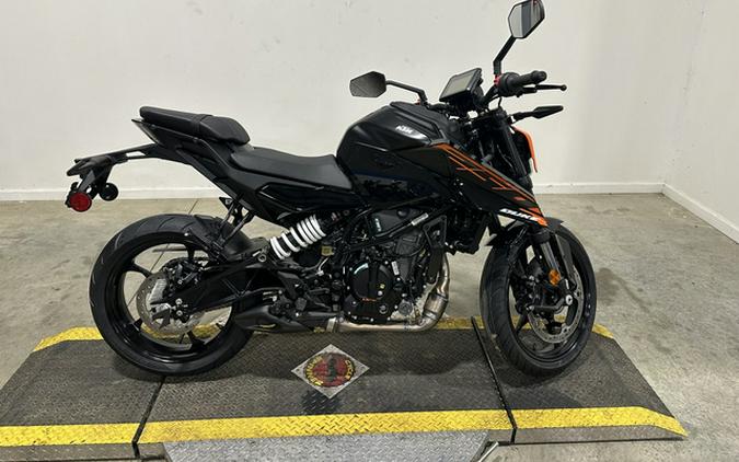 2026 KTM Duke 250