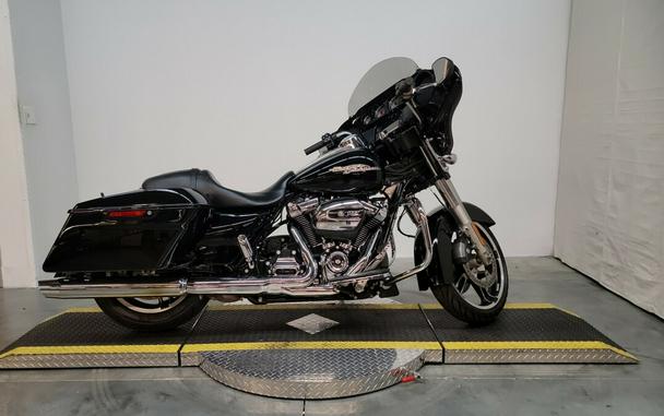 FLHXS 2017 Street Glide Special