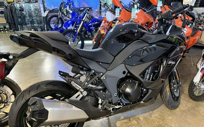 2025 Kawasaki Ninja 1100SX ABS