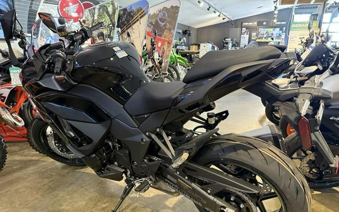 2025 Kawasaki Ninja 1100SX ABS