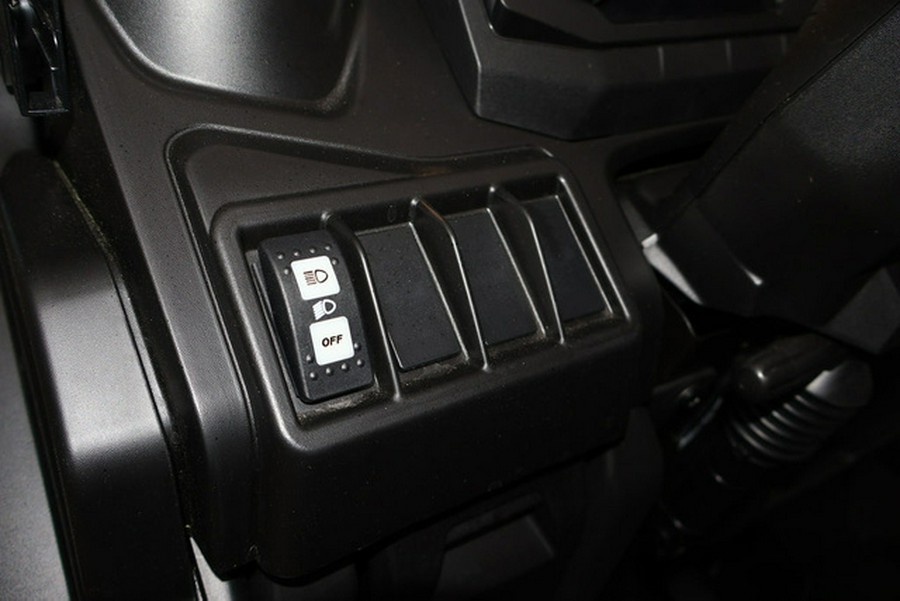 2025 Can-Am Defender MAX DPS HD7 Compass Green