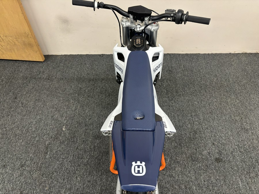 2027 Husqvarna EE 5