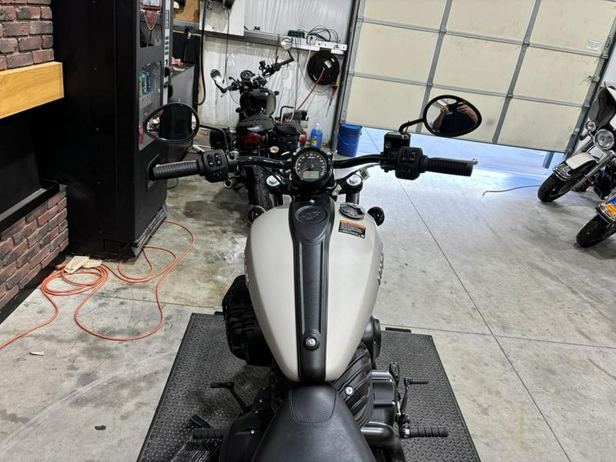 2023 Indian Motorcycle® Chief® ABS Silver Quartz Smoke