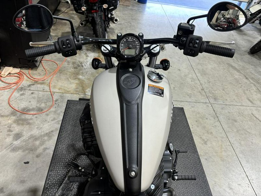 2023 Indian Motorcycle® Chief® ABS Silver Quartz Smoke