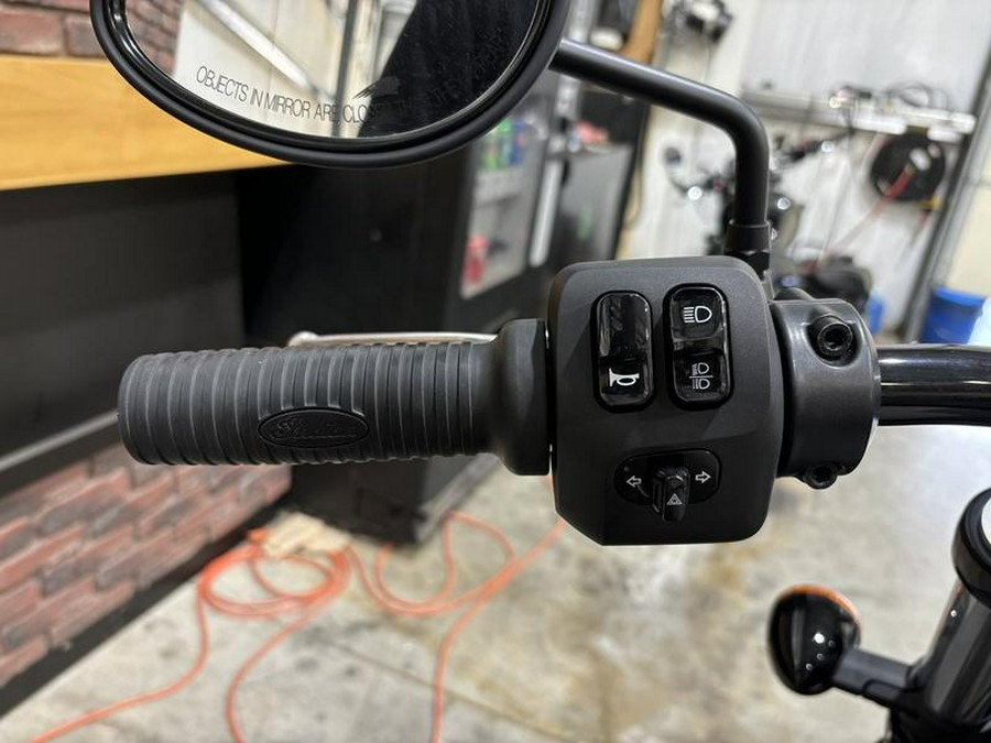 2023 Indian Motorcycle® Chief® ABS Silver Quartz Smoke