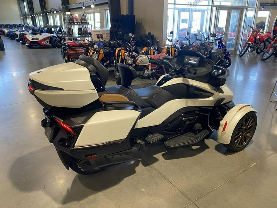 2024 Can-Am® RD SPYDER RT STS 1330 SE6 WH SE 24 Limited