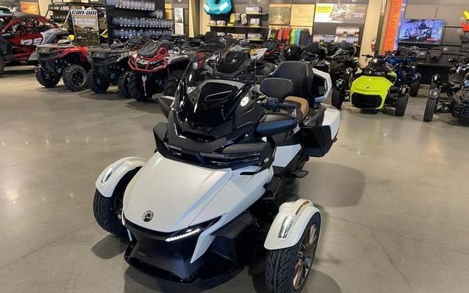 2024 Can-Am® RD SPYDER RT STS 1330 SE6 WH SE 24 Limited