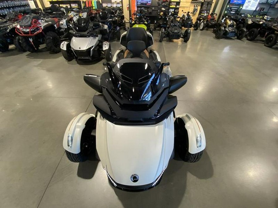 2024 Can-Am® RD SPYDER RT STS 1330 SE6 WH SE 24 Limited