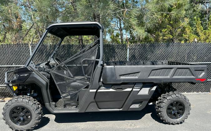 2024 Can-Am Defender Pro XT