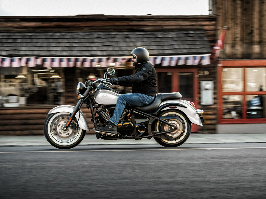 2024 Kawasaki Vulcan 900 Classic