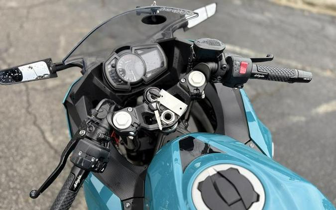 2021 Kawasaki Ninja® 400 ABS Pearl Nightshade Teal/Metallic Spark Black