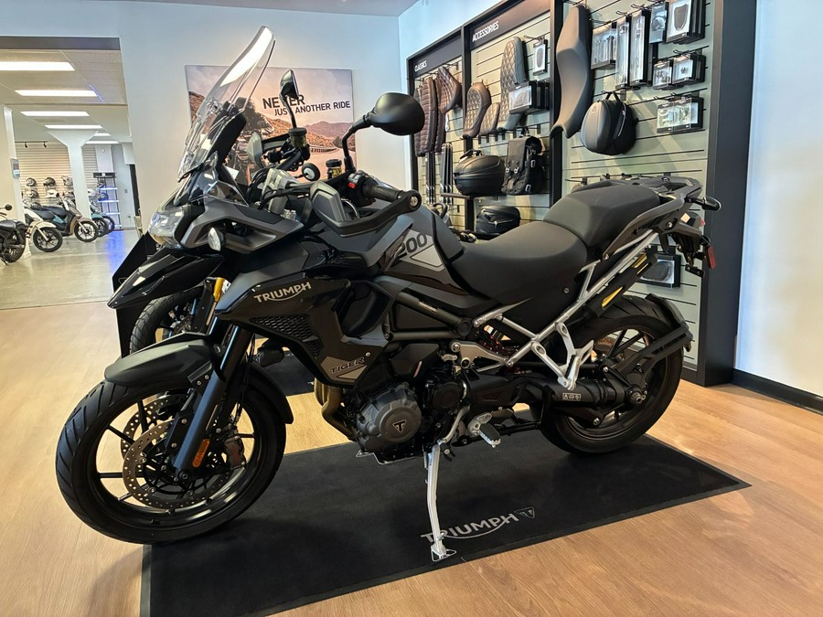2025 Triumph Tiger 1200 GT Pro