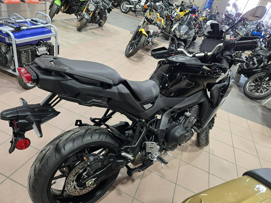 2025 YAMAHA TRACER 9