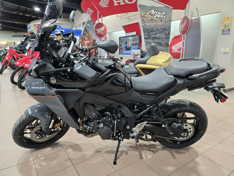 2025 YAMAHA TRACER 9