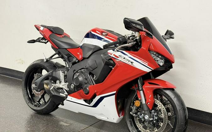 2021 Honda® CBR1000RR ABS