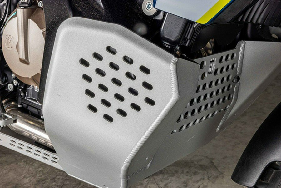 2024 Husqvarna Norden 901 Expedition