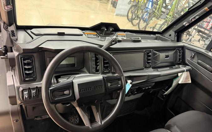 2026 Can-Am Defender MAX XT CAB HD11