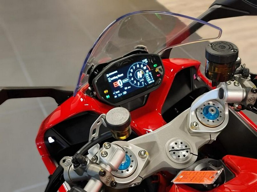 2022 Ducati Supersport S