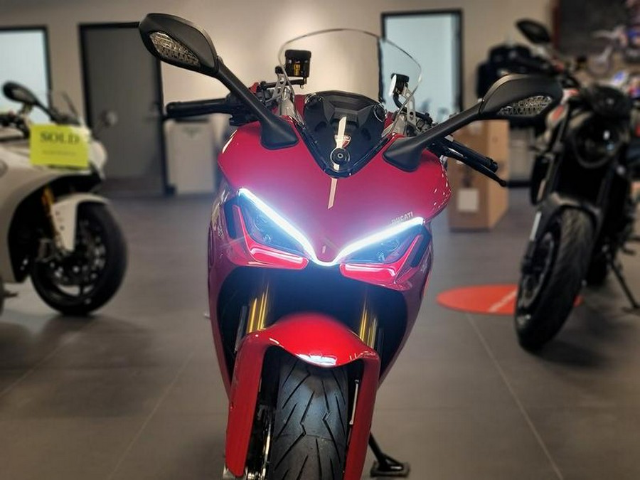 2022 Ducati Supersport S