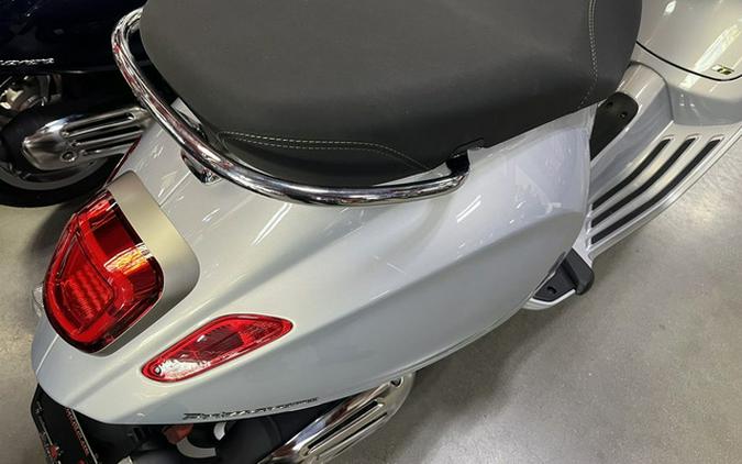 2025 Vespa Primavera 50 Tech