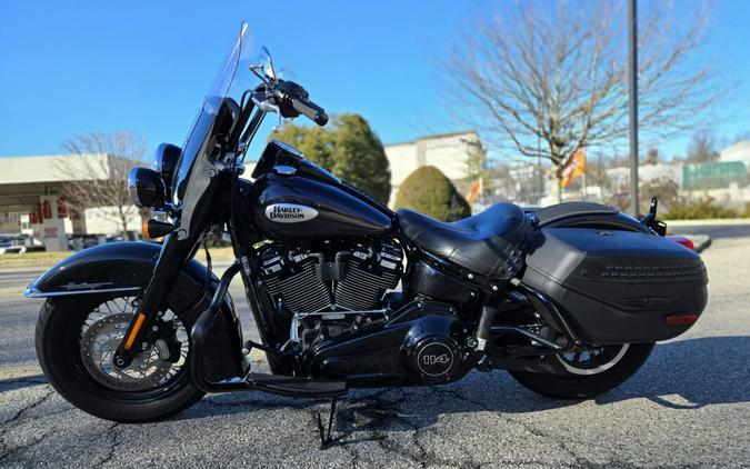 2021 Harley-Davidson® Heritage Classic 114 Black Jack Metallic