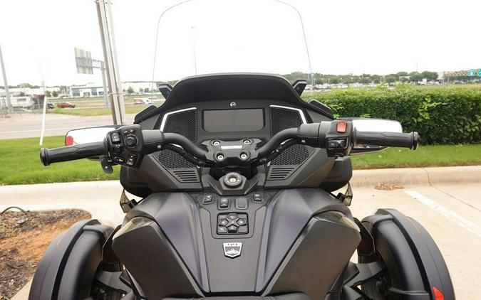 2022 Can-Am Spyder RT Sea-To-Sky