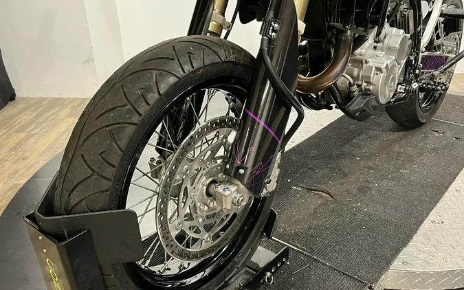 2018 Suzuki Motor of America Inc. DR-Z400SM