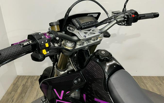 2018 Suzuki Motor of America Inc. DR-Z400SM