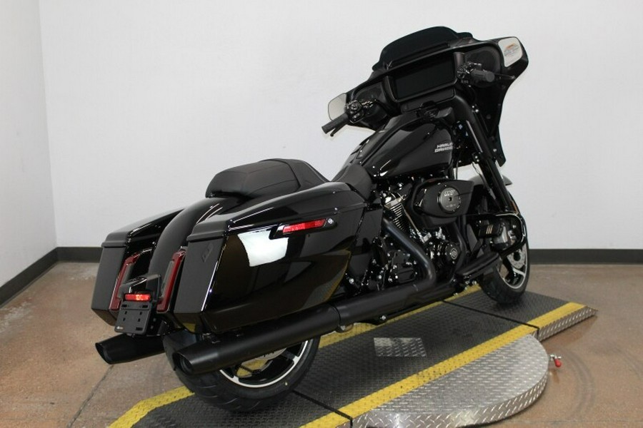 Harley-Davidson Street Glide® 2024 FLHX 84472147 VIVID BLACK