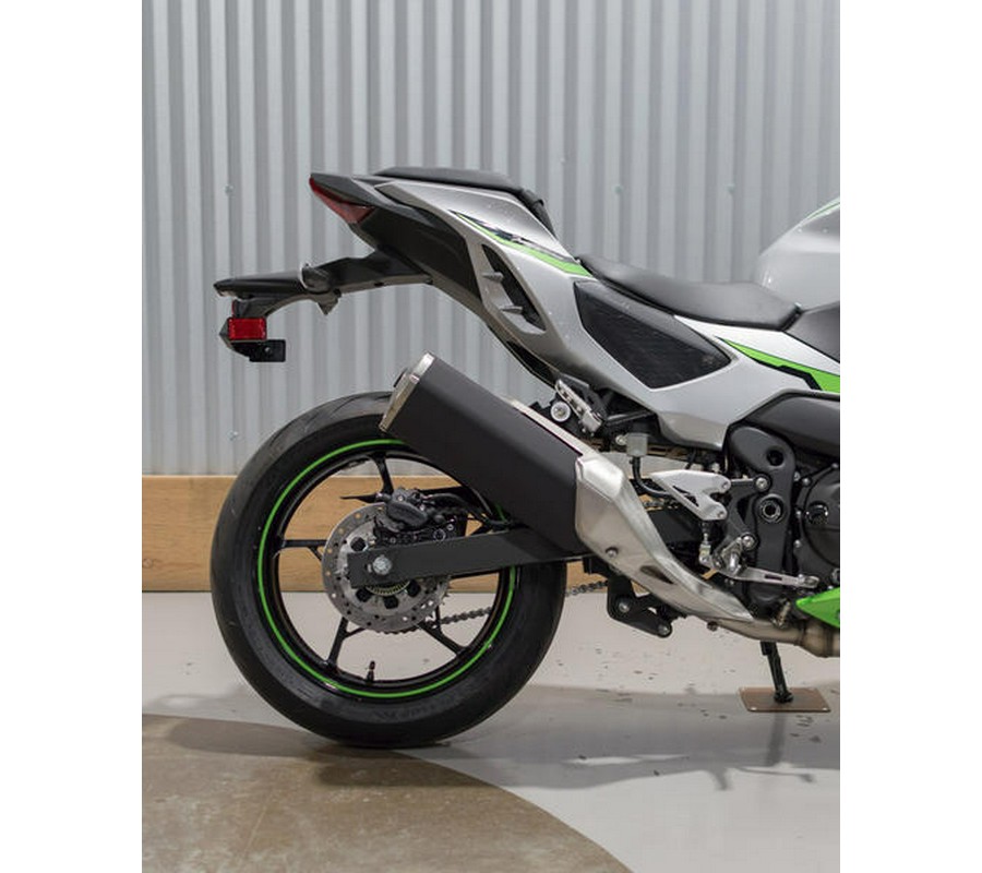 2024 Kawasaki Z7 Hybrid ABS