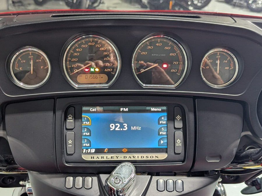 2019 Harley-Davidson® Tri Glide® Ultra Wicked Red/Barracuda Silver