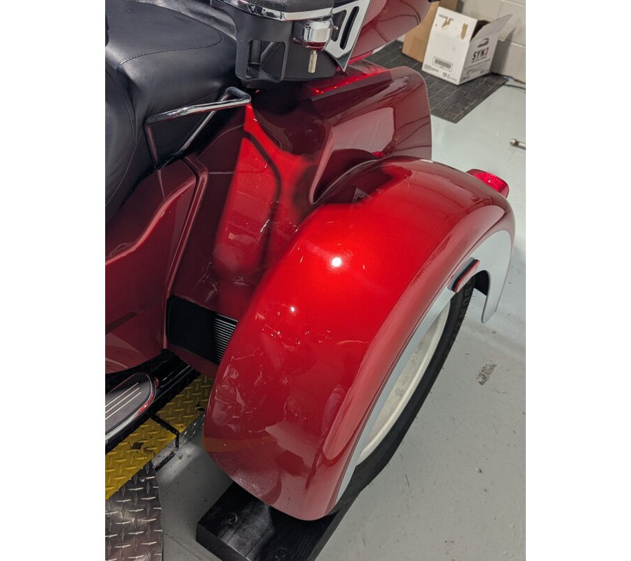 2019 Harley-Davidson® Tri Glide® Ultra Wicked Red/Barracuda Silver