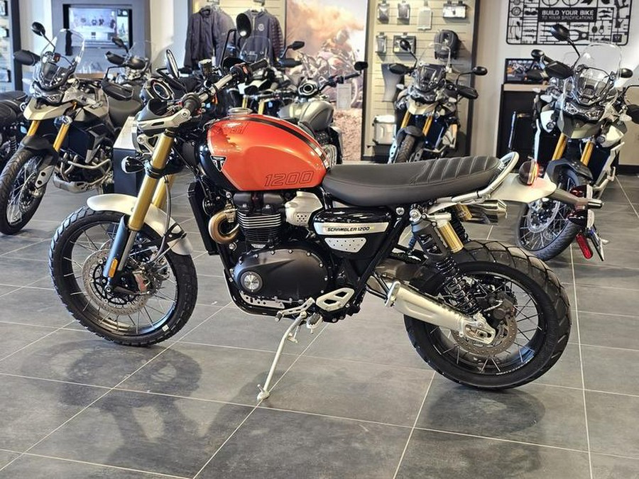 2024 Triumph Scrambler 1200 XE Baja Orange / Phantom Black