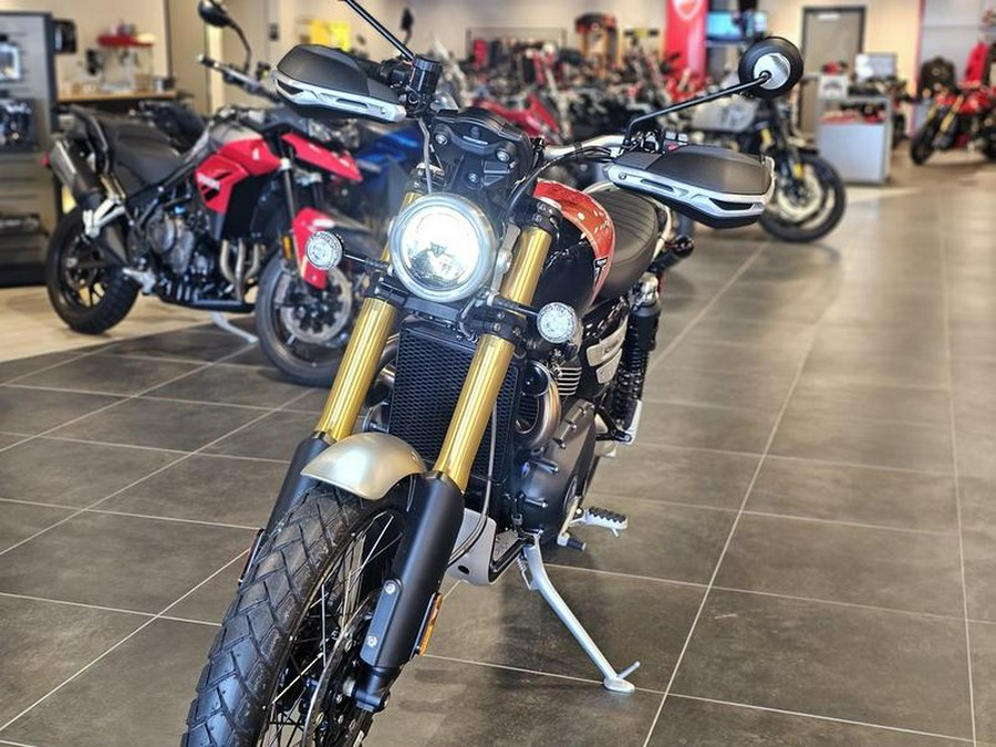 2024 Triumph Scrambler 1200 XE Baja Orange / Phantom Black