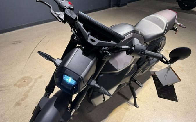 2025 Can-Am Pulse Carbon Black