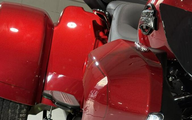 2026 Harley-Davidson® Street Glide 3 Limited Brilliant Red Black Trim