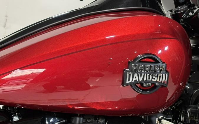 2026 Harley-Davidson® Street Glide 3 Limited Brilliant Red Black Trim