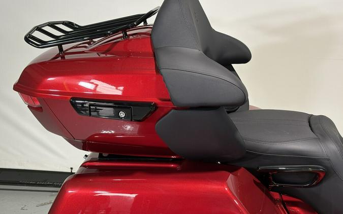 2026 Harley-Davidson® Street Glide 3 Limited Brilliant Red Black Trim