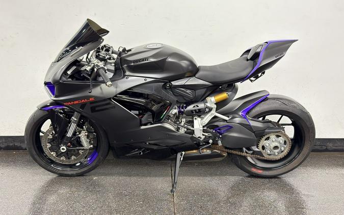 2024 Ducati Panigale V2 Black on Black