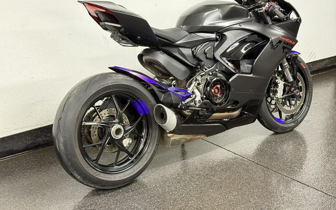 2024 Ducati Panigale V2 Black on Black