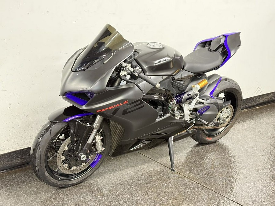 2024 Ducati Panigale V2 Black on Black