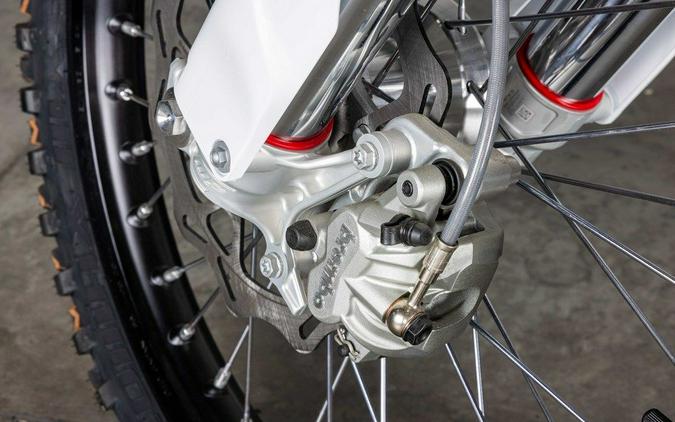 2025 Husqvarna FC 450 - SM384656