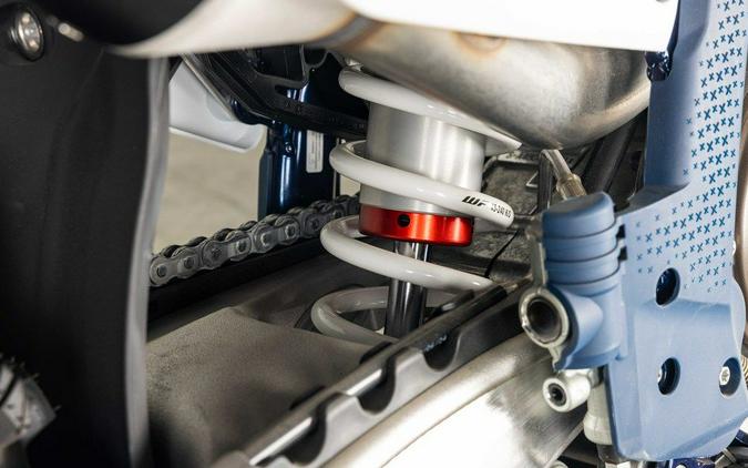 2025 Husqvarna FC 450 - SM384656