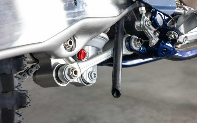 2025 Husqvarna FC 450 - SM384656