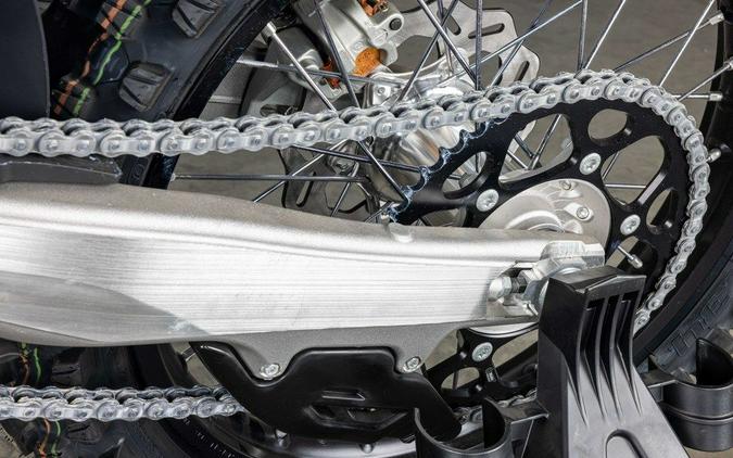 2025 Husqvarna FC 450 - SM384656