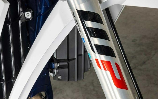 2025 Husqvarna FC 450 - SM384656