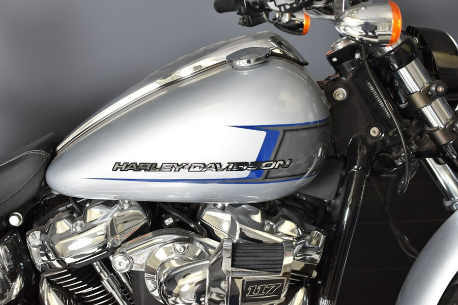 2023 Harley-Davidson Breakout Atlas Silver Metallic