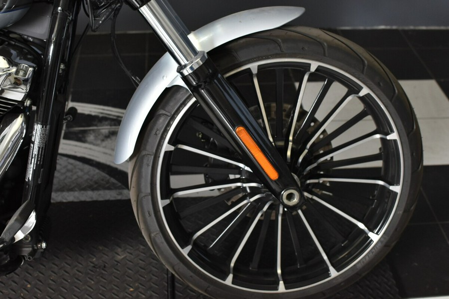 2023 Harley-Davidson Breakout Atlas Silver Metallic