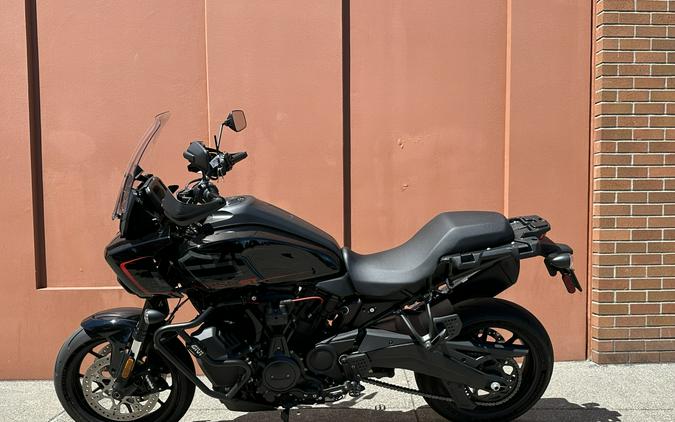 Harley-Davidson® Pan America® 1250 ST Vivid Black